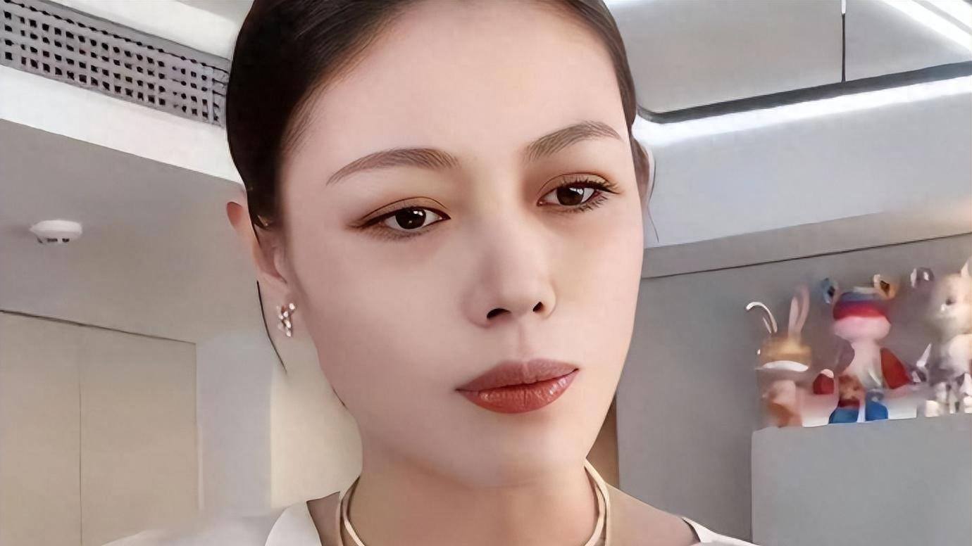 葛荟婕直播再掀波澜，汪峰孕期出轨传闻背后有何隐情？