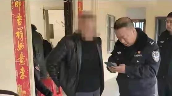 男子在女友家饭桌上被民警带走，躲不过初一，逃犯落网背后的警示