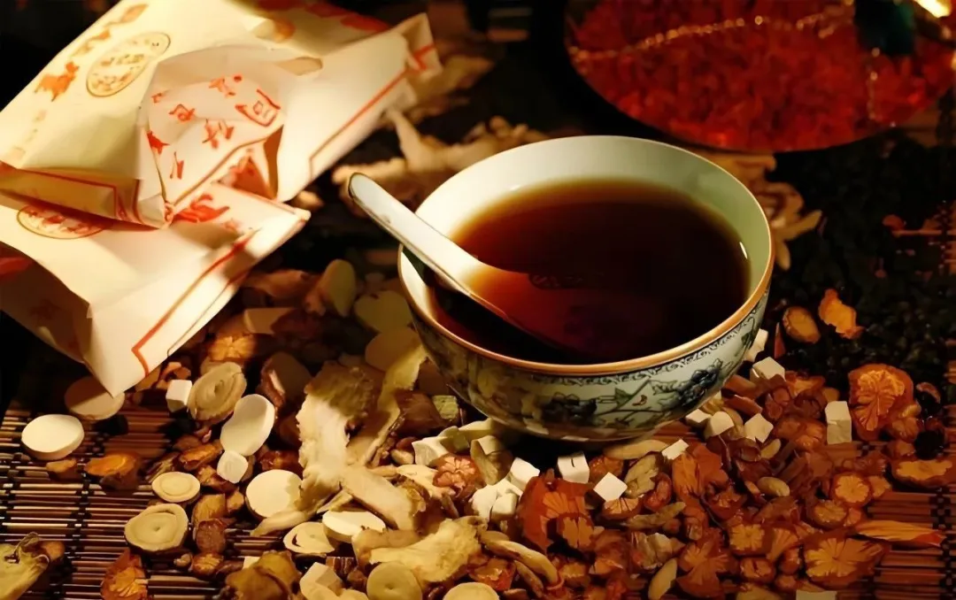 心脏神经官能症患者需警惕，出现这5大异常症状，或是病情恶化