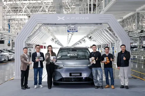 第100万台小鹏下线，首批X9超级增程交付，“一车双能”时代到来