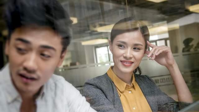 谁的眼球在出轨