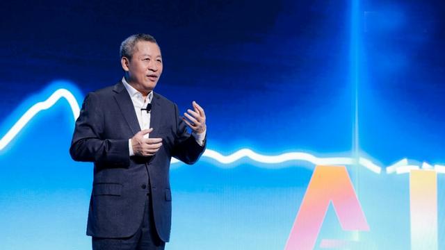 以“第N曲线”驱动AI焕新，2025京东方全球创新伙伴大会隆重亮相