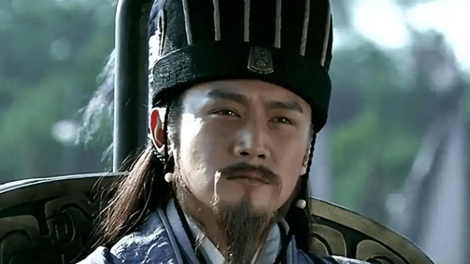 此人手持大斧力敌万人，差点成为刘备的大将