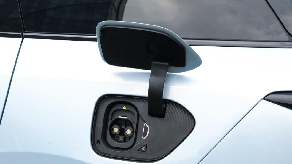 三分钟换电，四秒级加速，蔚来ES6能给人怎样的体验？