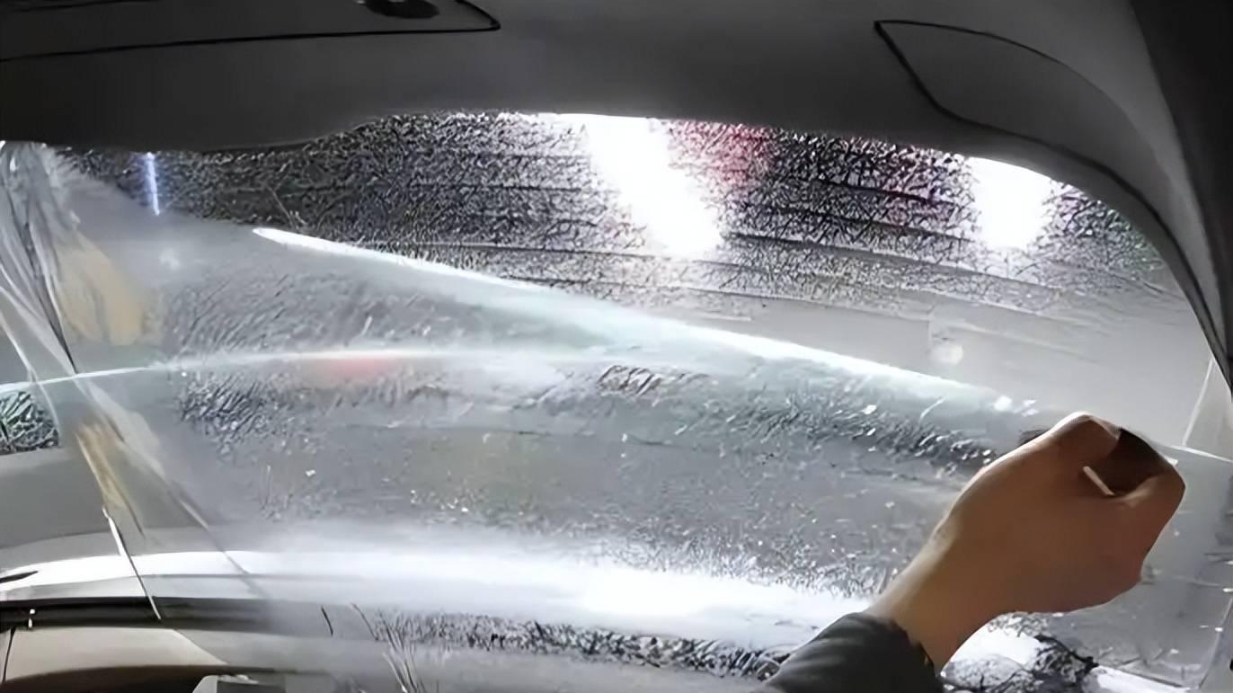 汽车窗户膜有小气泡怎么处理，车窗膜有很多小小的气泡怎么处理？