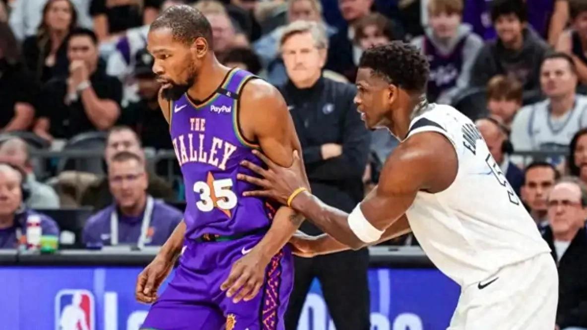 太阳战森林狼，布克半场0分，兰德尔16+5+6打崩太阳