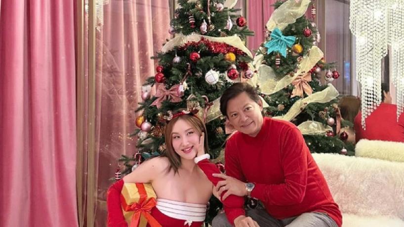王冰冰：出色女高音，35岁挤走恩师原配，做美艳“师娘”惹争议