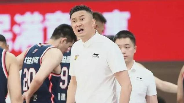 张庆鹏：我们看到辽宁阵容都流口水 可以叫做银河战舰了
