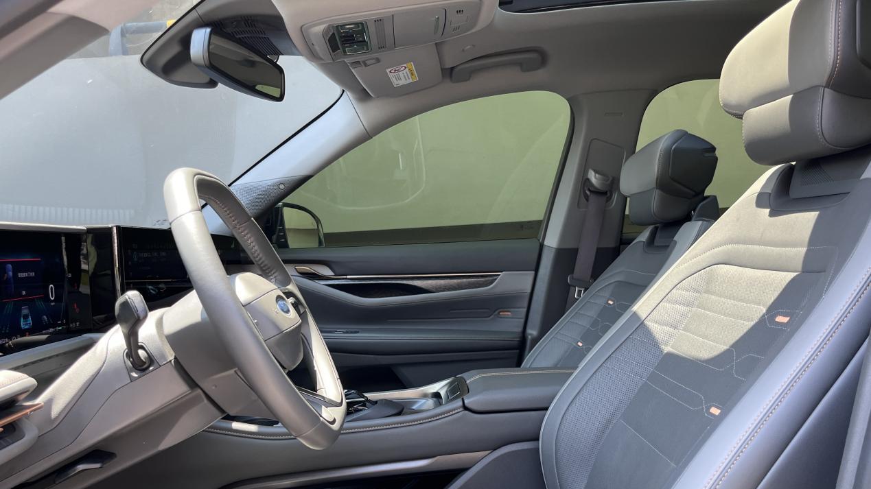 周末西安访友，锐界 L 这趟高速稳稳当当