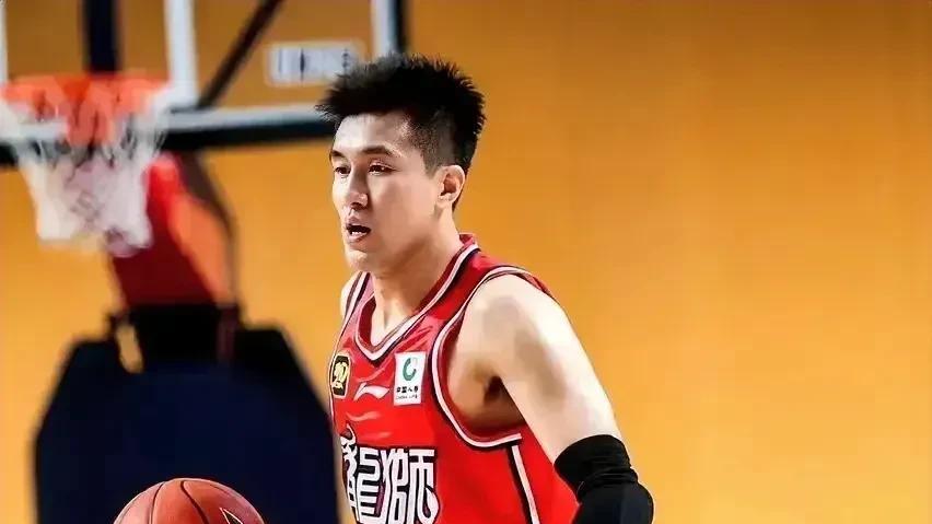 王思雨探望受伤的郭艾伦很正常，有人却乱点鸳鸯谱！