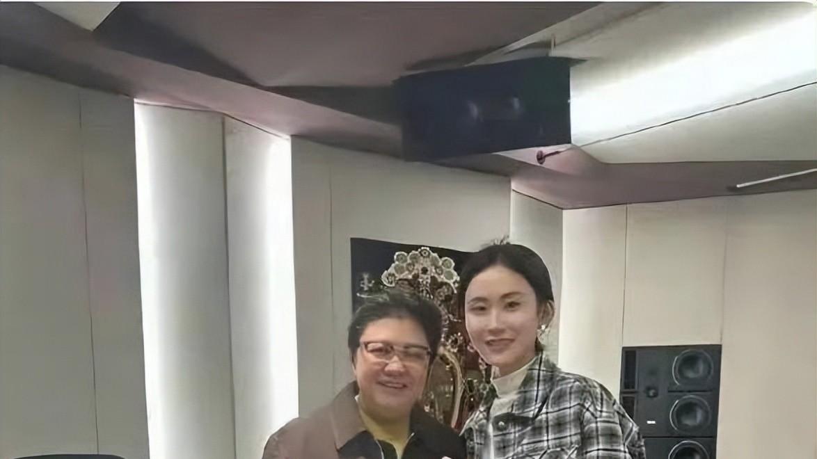 53岁韩红瘦了40斤就像换了个人！瘦下来瞬间年轻20岁，差点认不出