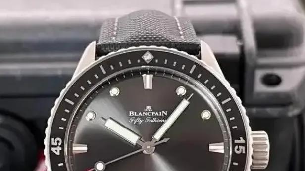 30-40岁精英男性的第二张名片：六大瑞表品牌诠释非凡品位！