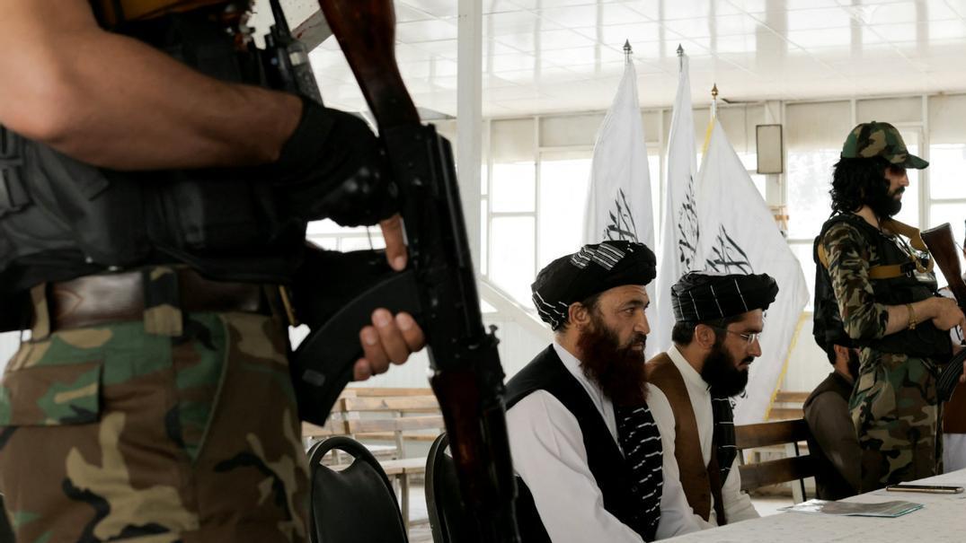 枭龙掠过杜兰线：南亚边境烽烟再起与大国博弈下的和平求索