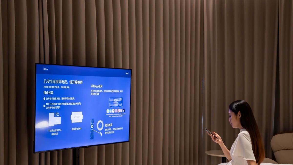 从“科技炫技”到“全龄友好”，AI如何重塑智慧酒店体验