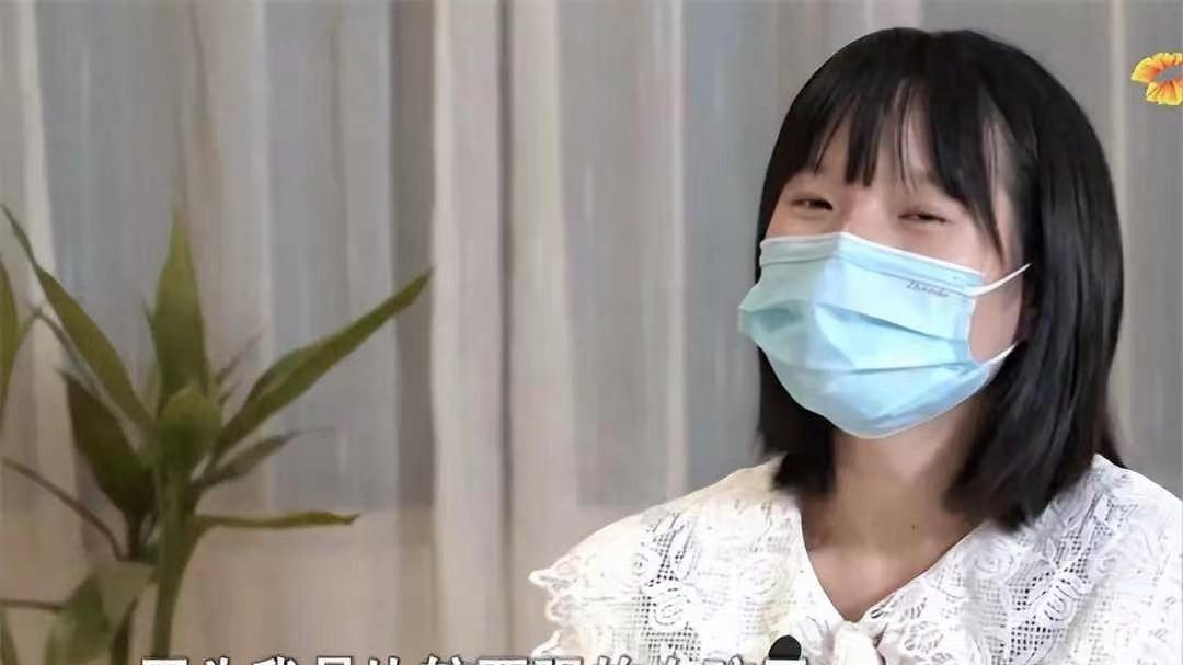 重点大学毕业的女生嫁给农民工，两年后离婚，坦言：我们不是一路人