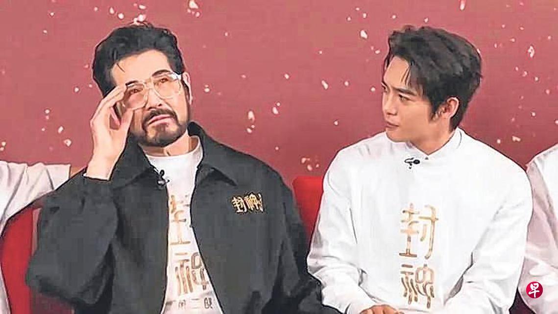 首次过年家里没人 费翔感伤