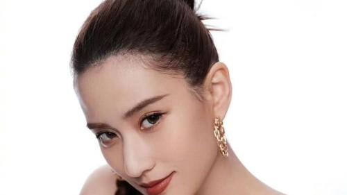 豪门婚姻的镜花水月：窦骁何超莲疑似闹离婚！