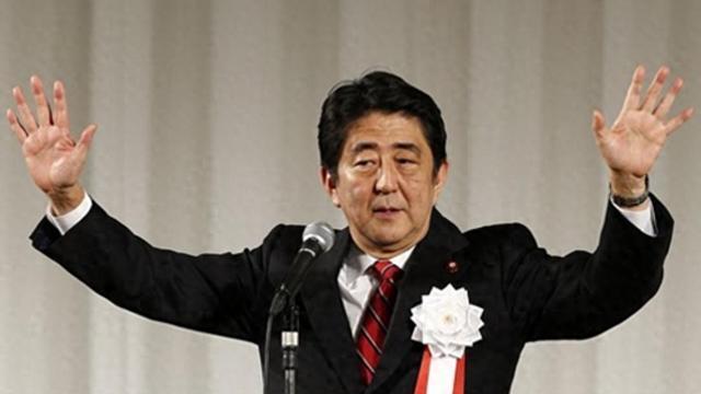 安倍晋三是日本人，但为啥他遇刺后，墓碑上却刻的是中国汉字呢？