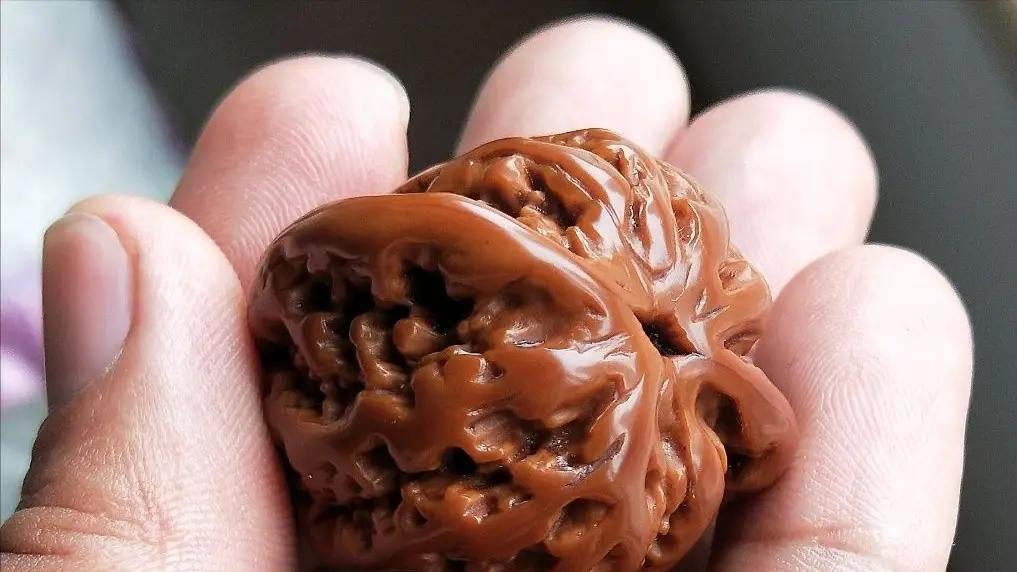 文玩核桃怎么盘容易包浆？这种想法很危险