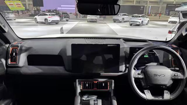 搭载1.5T插混，比亚迪也有皮卡？比亚迪SHARK实车将亮相泰国车展