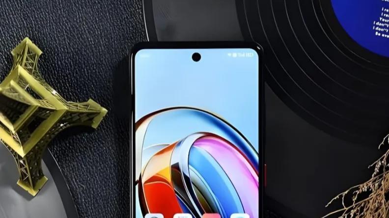 几百块还买山寨机？醒醒，1亿像素+256GB+120Hz，跌至679元