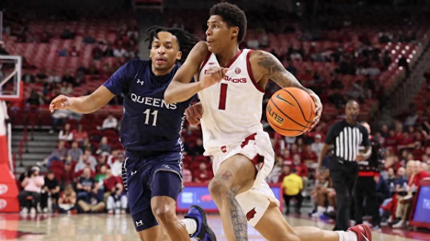 三将跻身模拟选秀！卡利帕里打造阿肯色天赋军团，五星后卫仅34位