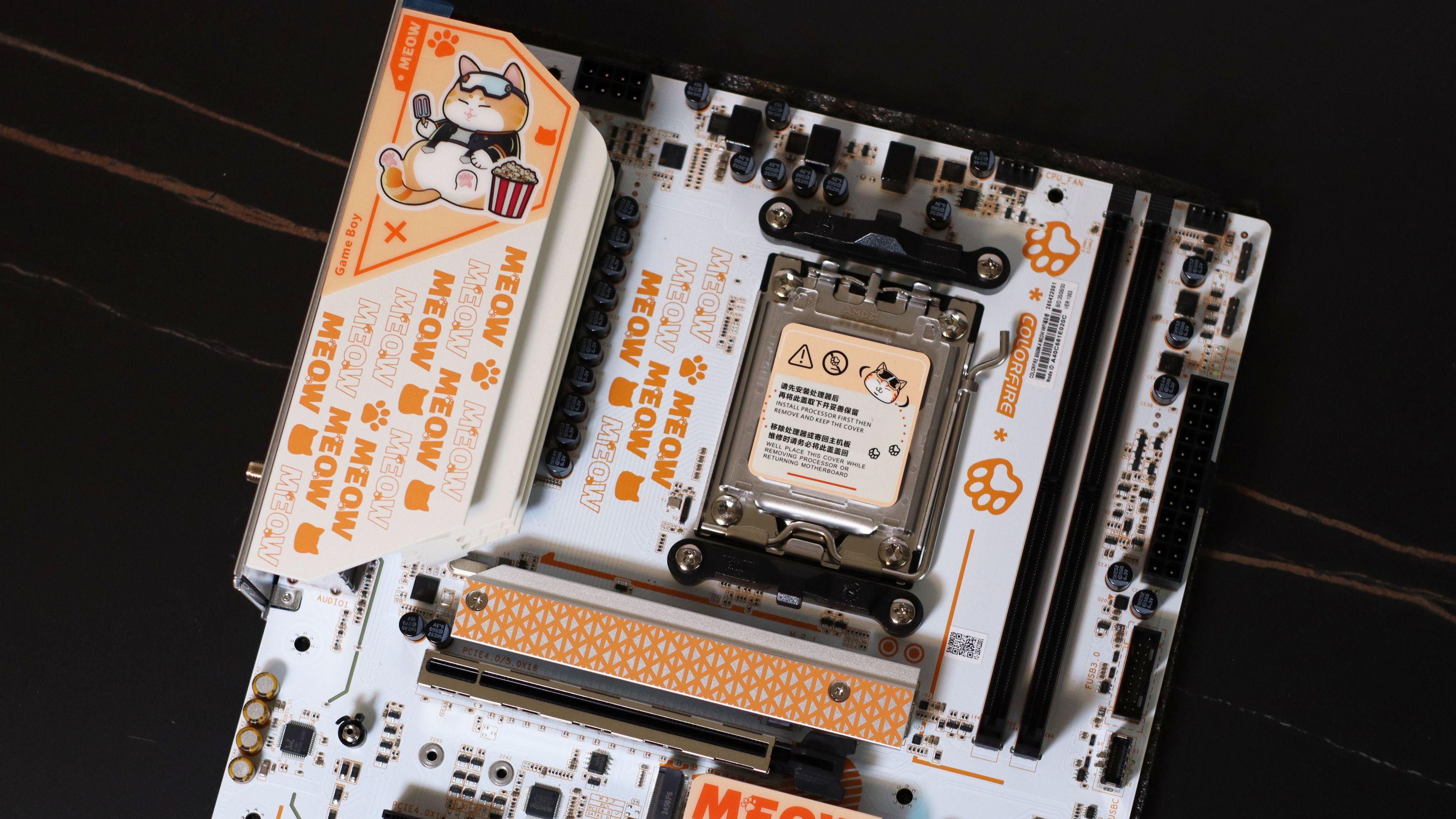 BIOS也高定！萌宠好看更好用：七彩虹B850M-A MEOW橘影橙主板简评