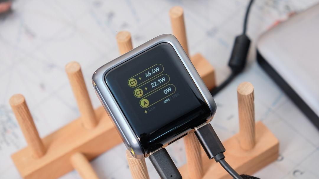 车里充电慢到哭？试试这个Aohi“大魔王”，功率拉满，焦虑清零