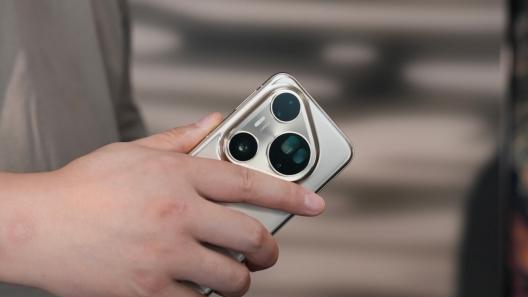 主力机换成华为Pura 80 Ultra后，我被鸿蒙5.1这些细节体验圈粉了