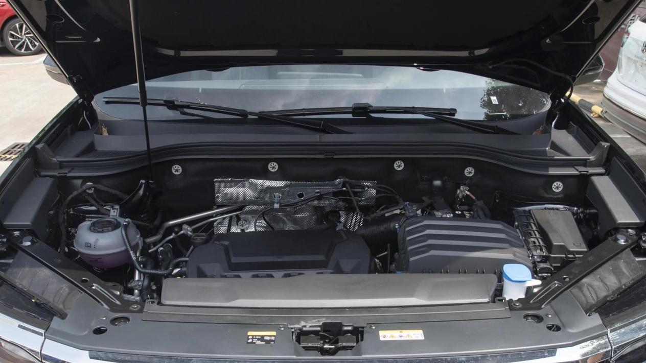 大众“清库存”了！中大型SUV降到21.9万，长超5米，2.0T+四驱