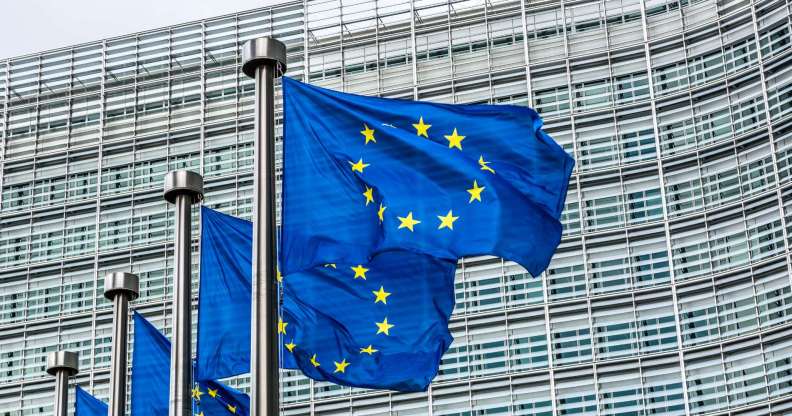 欧盟下铁律，跨国同性婚姻必须无差别认可，波兰被迫接受