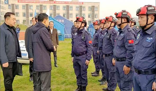 涪陵区曙光应急救援队顺利通过市级水上搜救3级能力测评