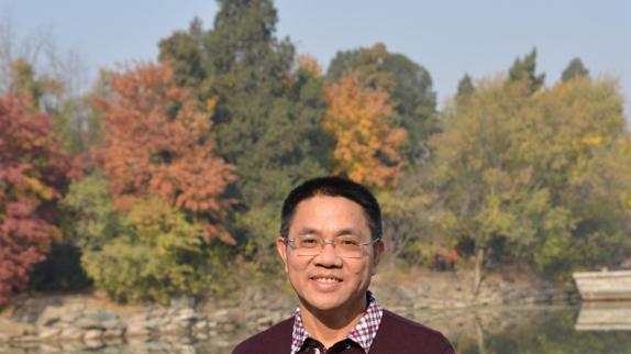 北大才子卖猪肉，“土生意”成国民品牌