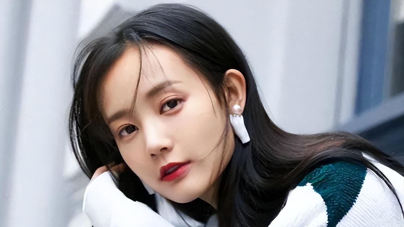 《天地剑心》刚开播，李一桐又被讨论：3年演14部女主为何不火？