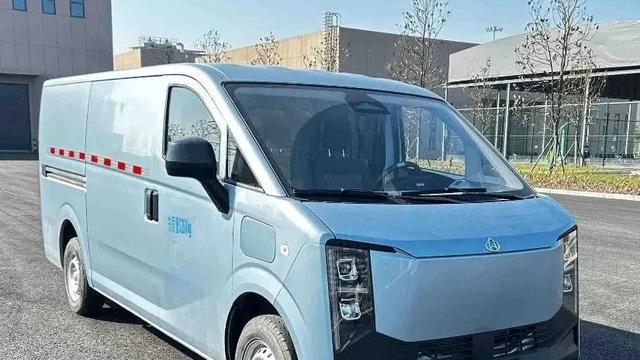 货拉拉造“多拉汽车”，代工产品行不行？