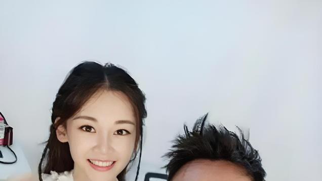 三年生三娃，一家子全靠郑恺“养活”，苗苗才是真的聪明人