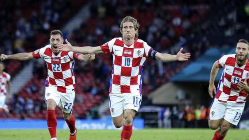 克罗地亚主场青春风暴席卷！捷克客场不稳难破格子军铁律