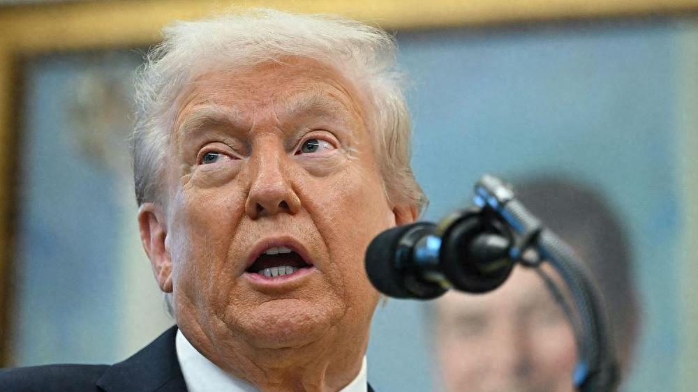 美国主子都踩刹车了，赖清德还猛踩油门，台湾半导体正被连根拔起