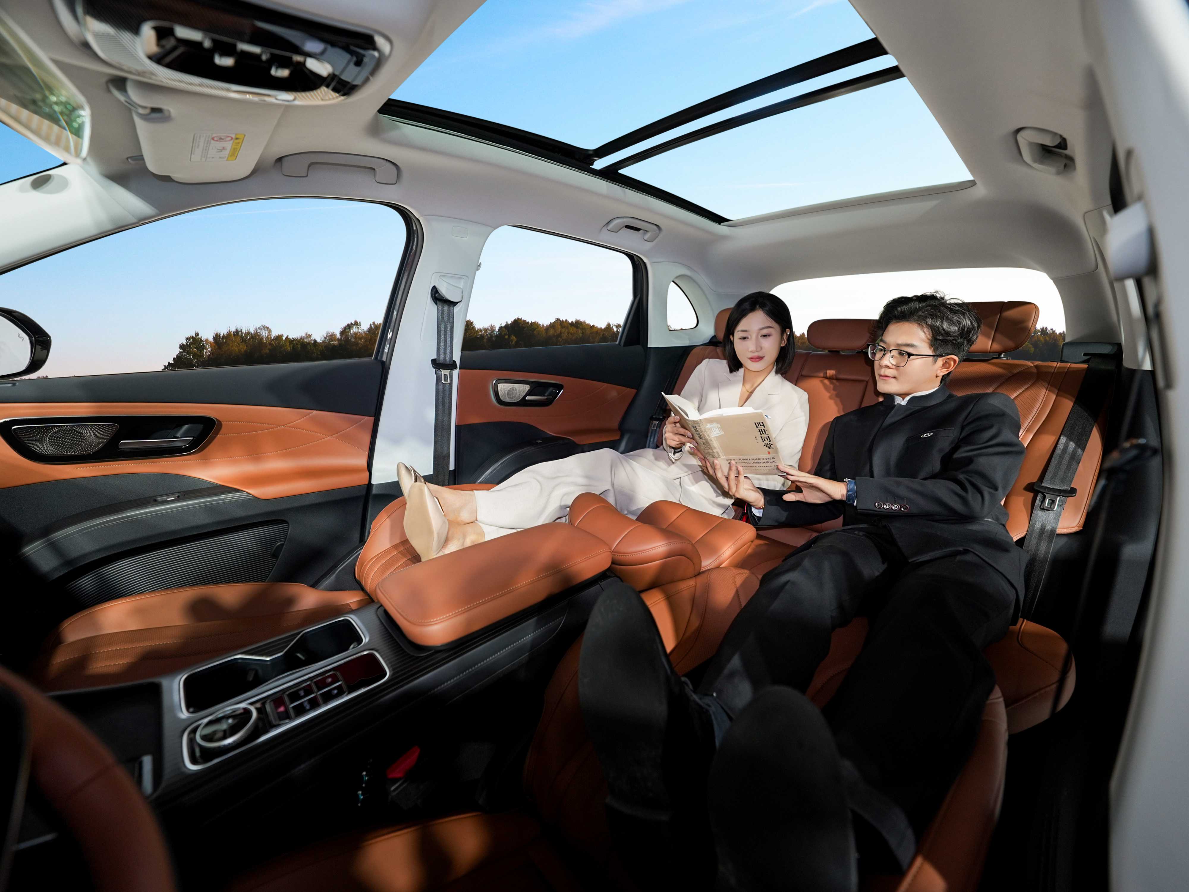 限时抢鲜价9.29万元起！第五代瑞虎8全球上市