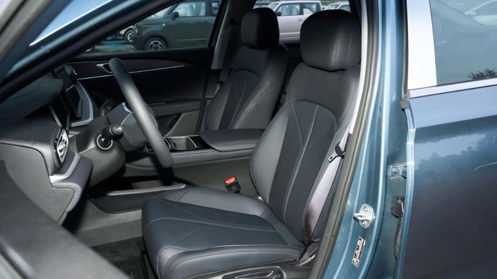 钱包准备好了吗？银河星耀6实车已到店，有能力跟秦PLUS DM扳手腕