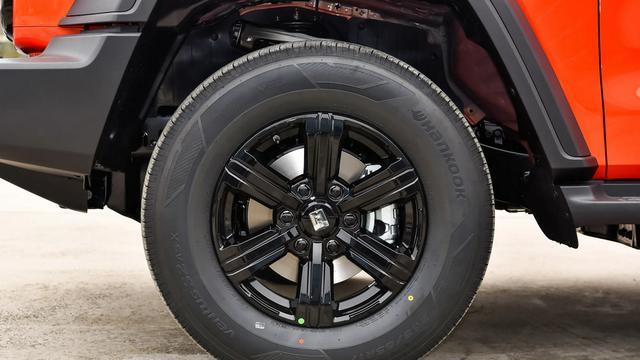 看似没变化，实则内有乾坤，2025款坦克300这波操作真可以