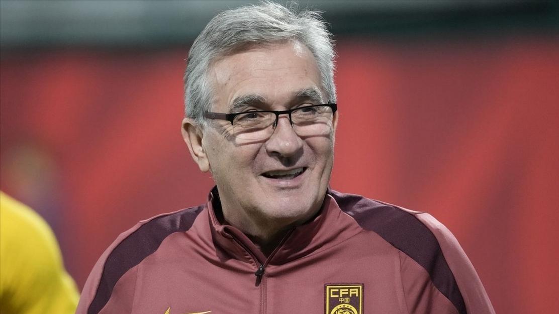 中国国家足球队32人集训名单公布！