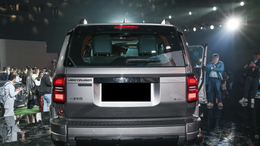 起售价44.98万元，配2.4T油混动力，全新普拉多上市