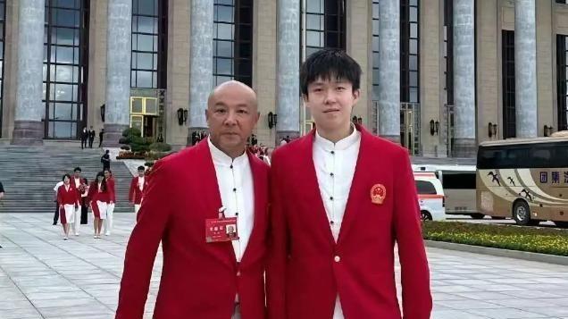肖战缺席亚洲杯，王楚钦的“单打”与师徒情深