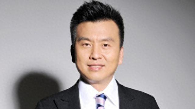 2003年，时年38岁的他首度登上春晚，成了常青树