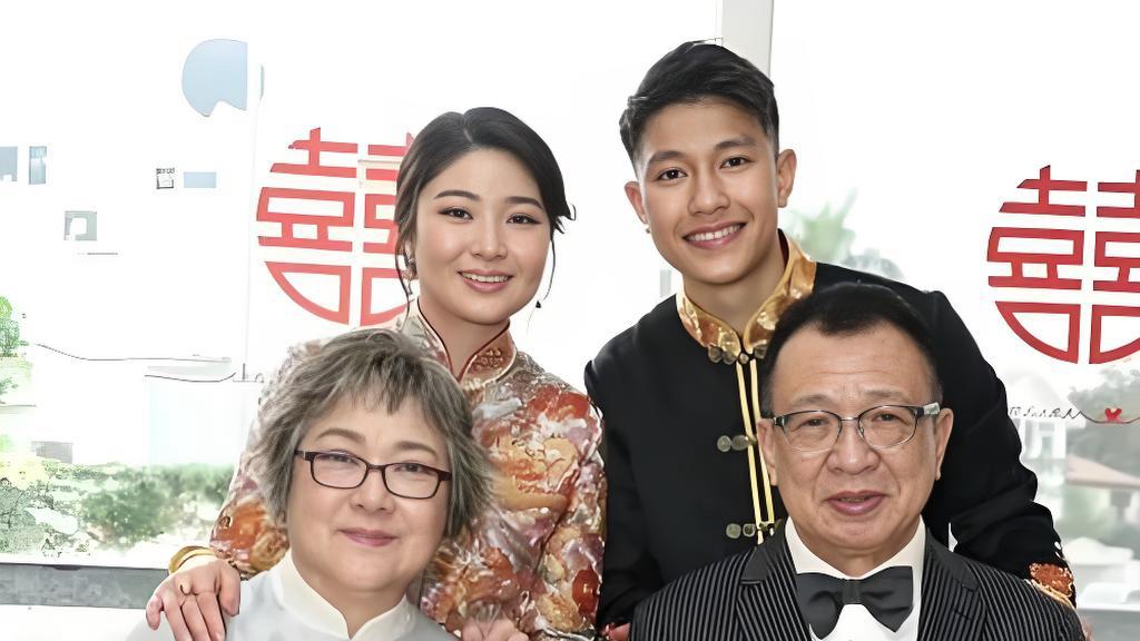 他拍了一辈子配角，却把最好的主角留给了女儿
