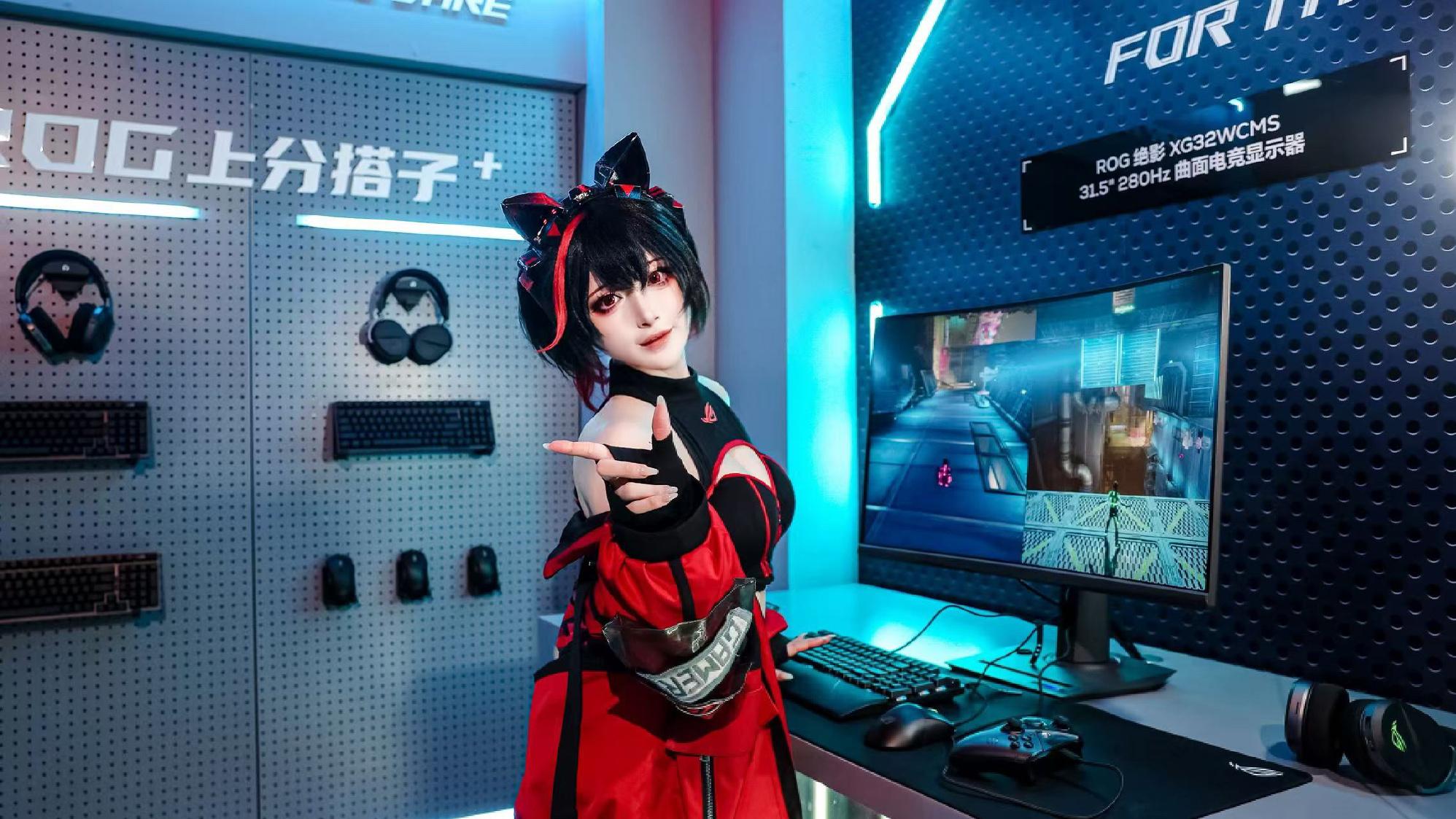 华硕灵耀魔方无界WiFi7户外路由器 让高速网络覆盖庭院每个角落