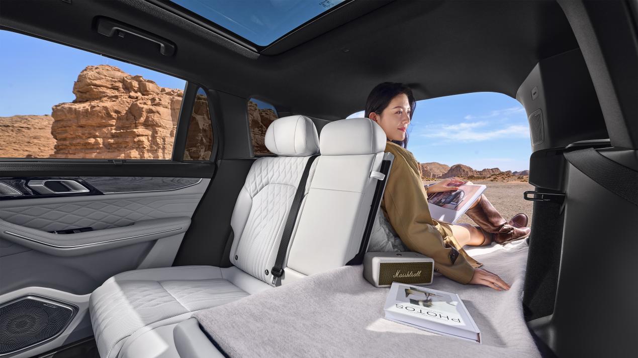 价格太狠！领克09四驱探索版上市，限时起步价仅19.88万