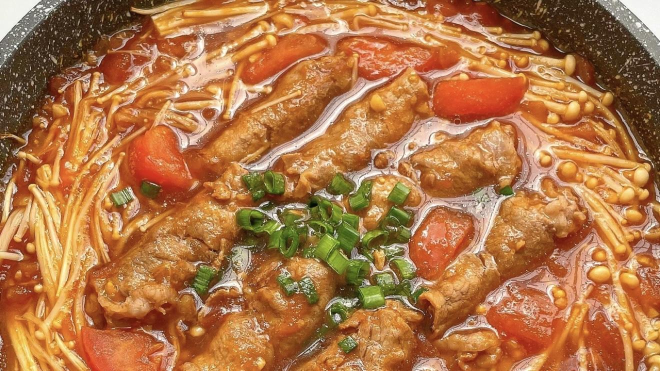 一口暖到心窝！私藏番茄肥牛锅的简单魔法