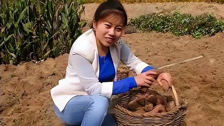 倾家荡产凑够120万上星光大道，却惨遭淘汰的崔苗，如今怎么样了